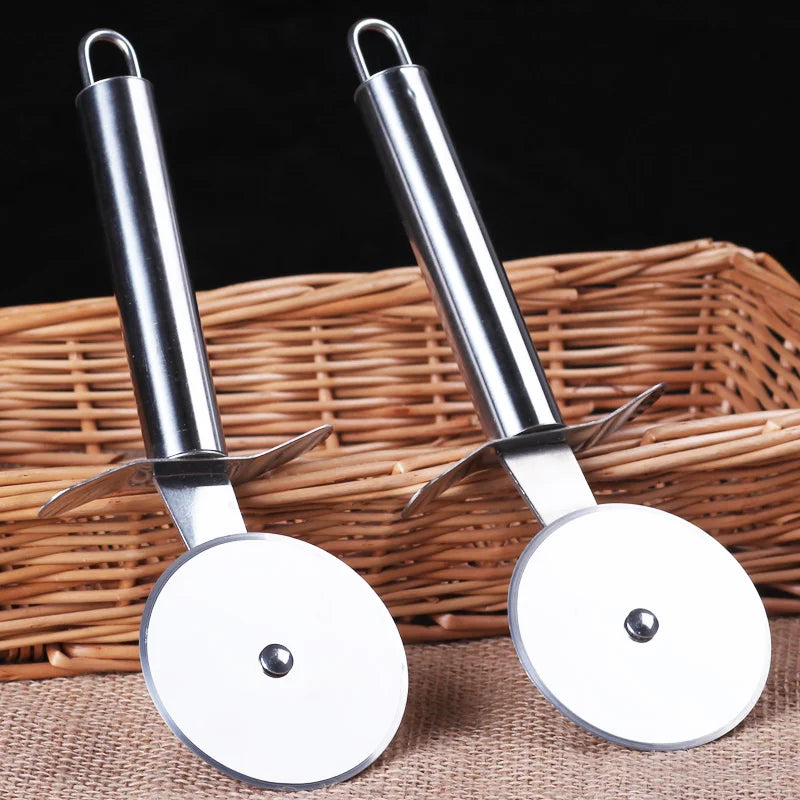 Stainless Steel Pizza Cutter Wheel – 6.5CM Diameter