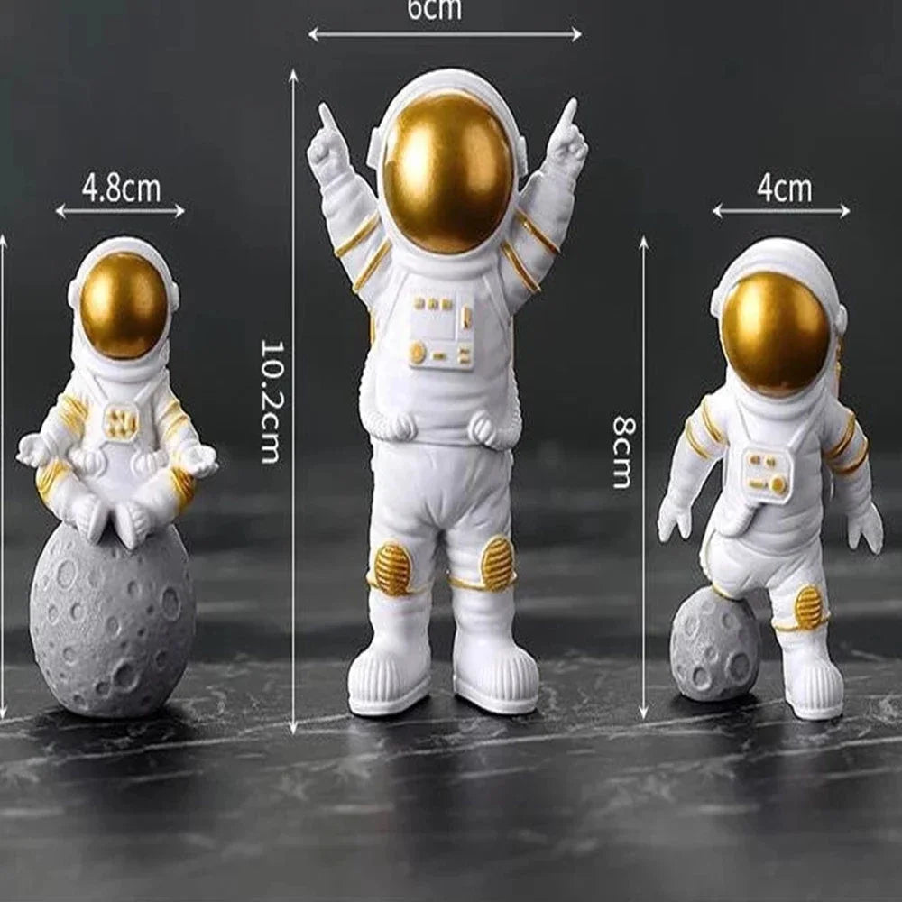 4 Pc Astronaut Figurines - Kids Toy Gift