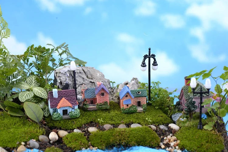 Miniature Resin House Ornament – Cute DIY Home Decor